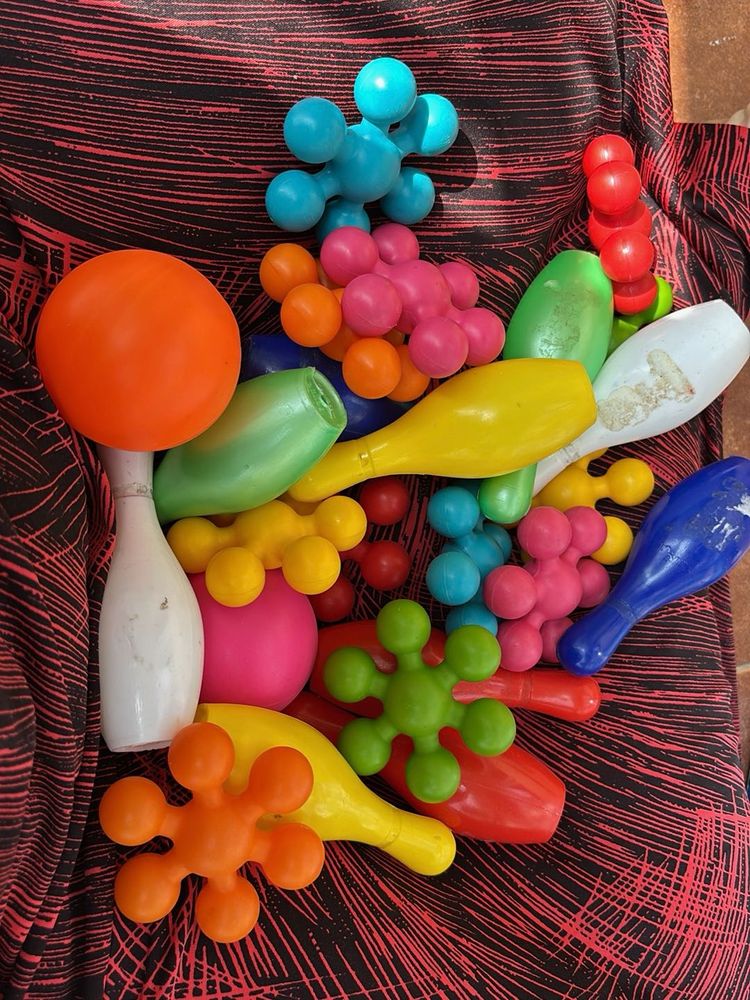 Kids bowling set with star link puzzles