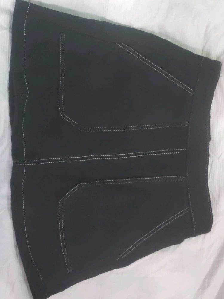 Black Soft Wool Pocket Mini Skirt