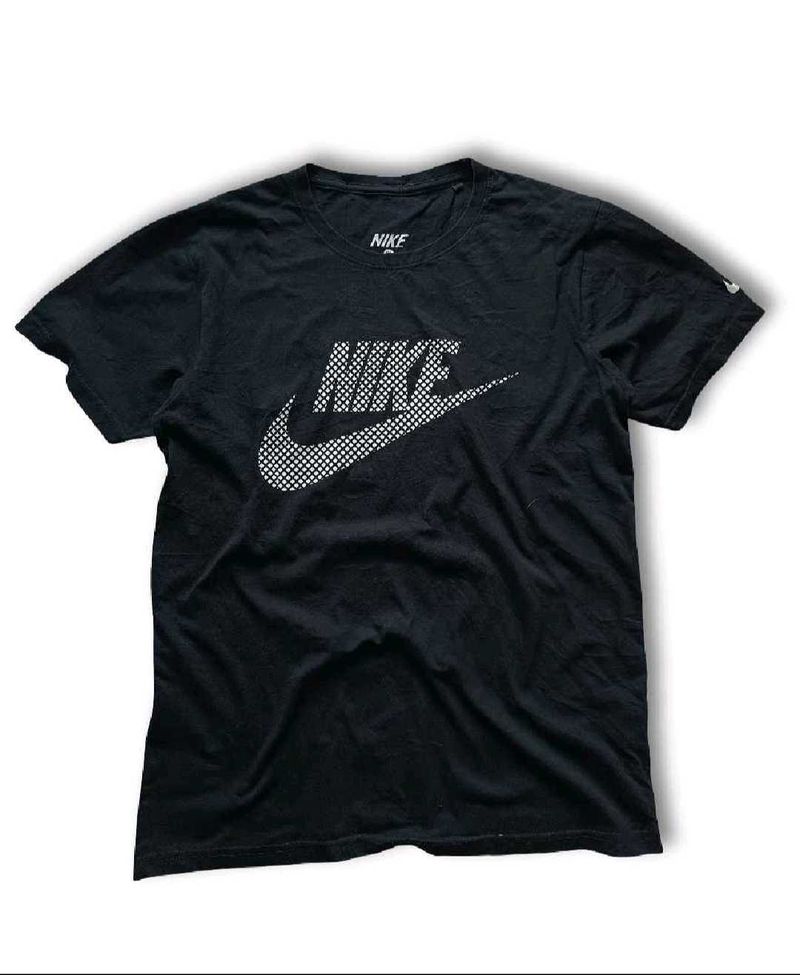 Nike T-Shirt