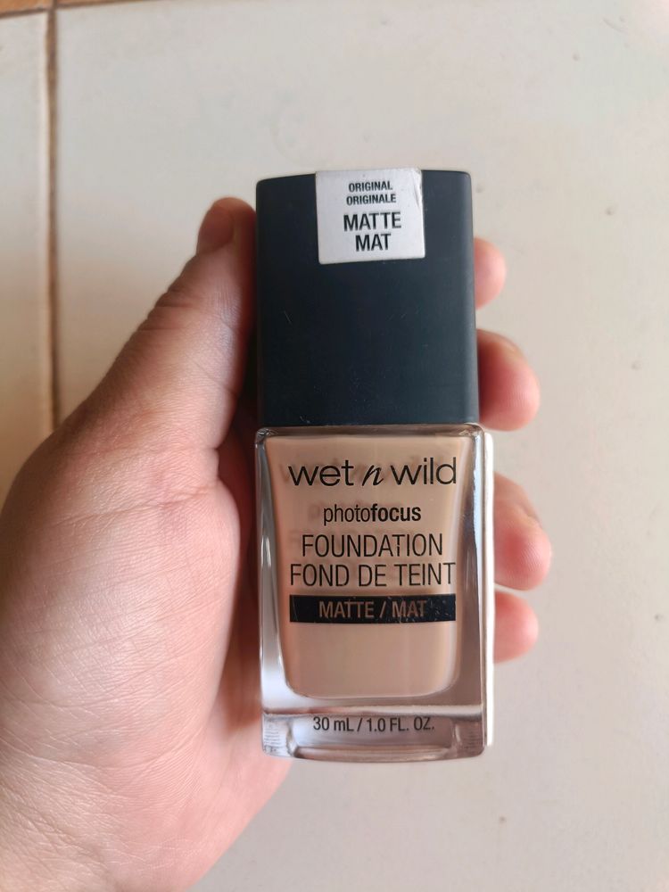 Wet N Wild PhotoFocus Foundation