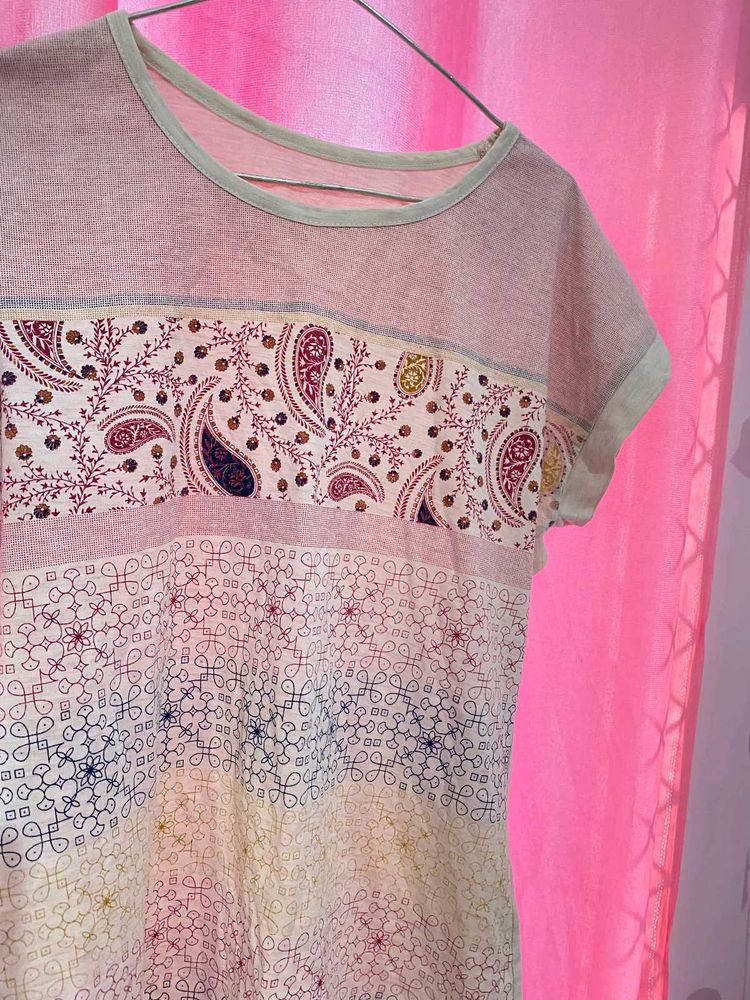 Patterned T-shirt