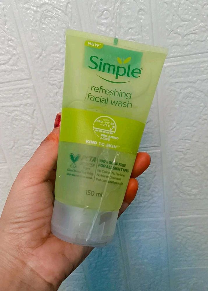 Simple Refreshing Facial Wash