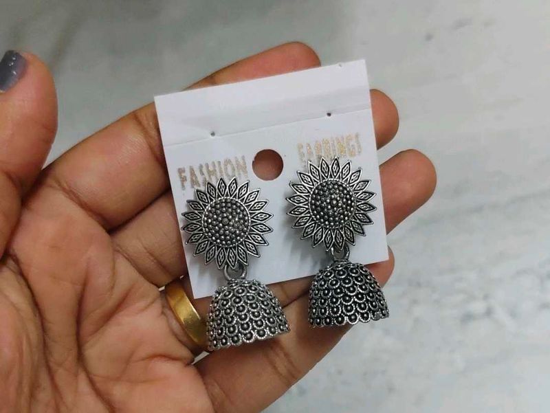Silver Jhumka Earrings