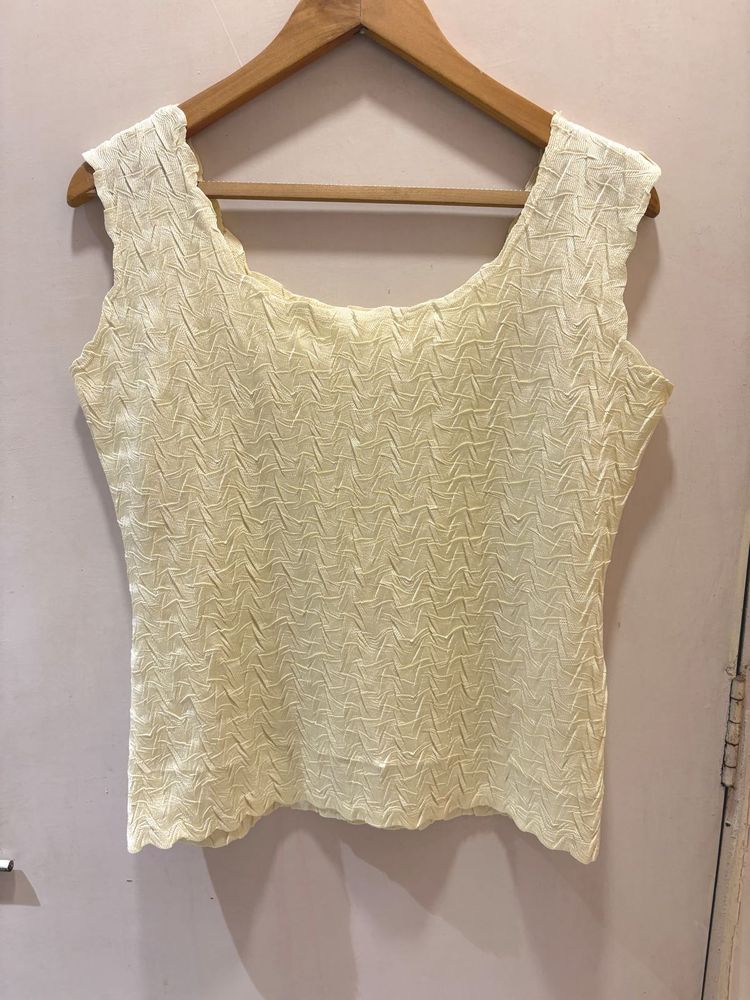 Beautiful Vintage Textured Top