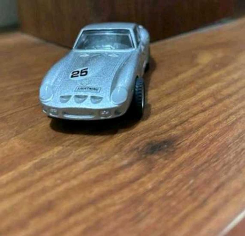 Vintage &#39;67 Toyota 2000 GT Diecast Car