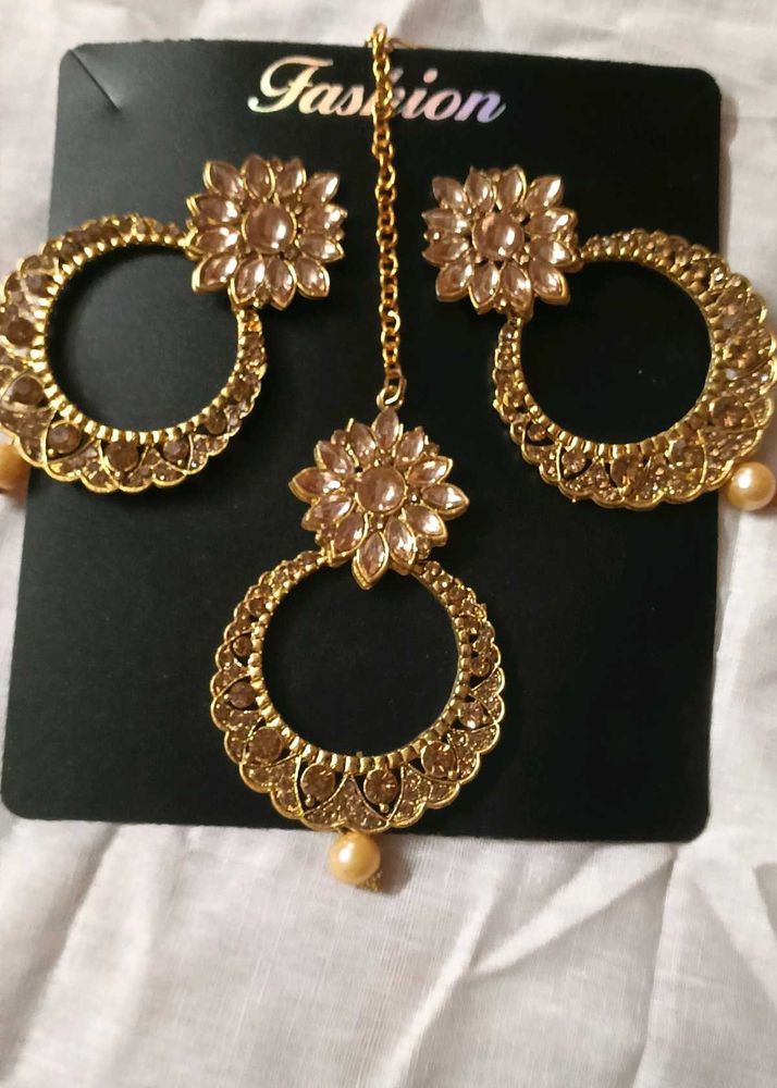 Golden Floral Jewelry Set