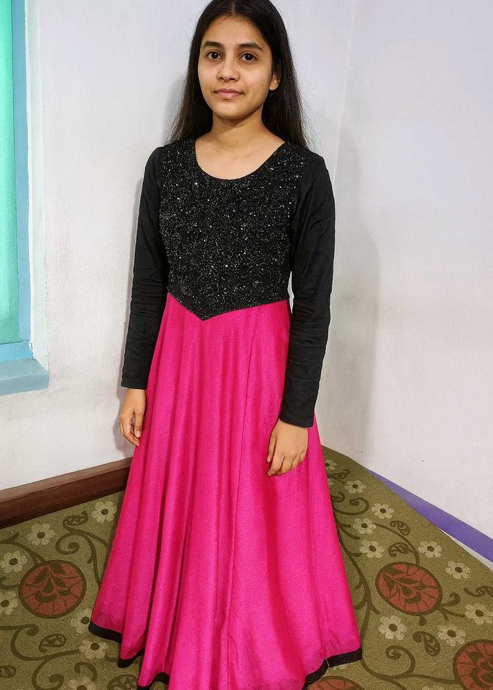 Embellished Party Gown💓