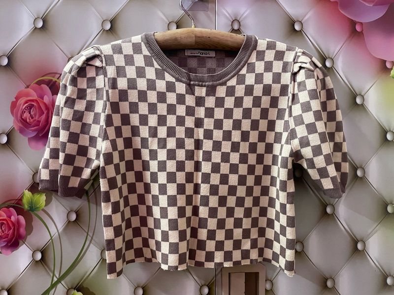 Checkerboard Puff Sleeve Top
