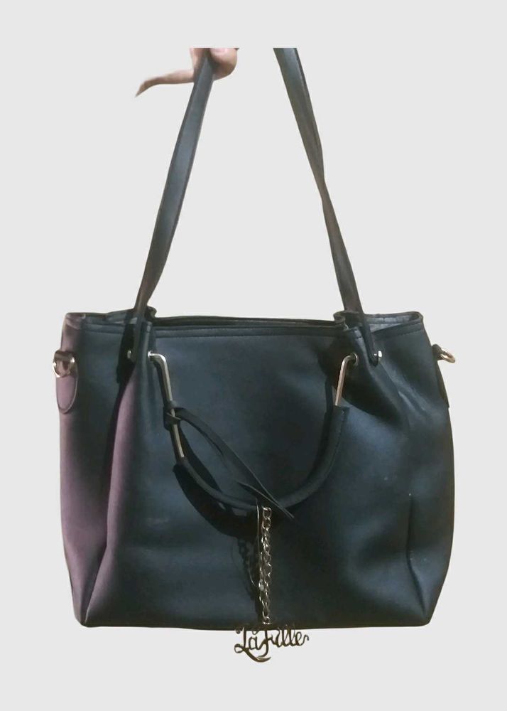 La Fille Black Shoulder Bag