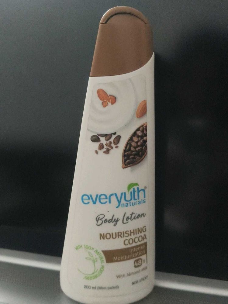 Everyuth Nourishing Cocoa Body Lotion