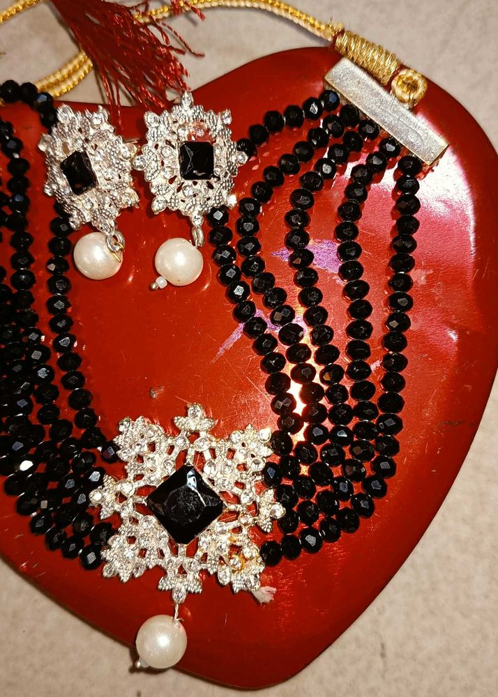 Elegant Necklace Set