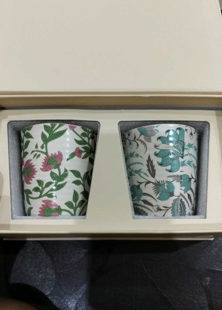 Scented Candle in floral ceramic glasses