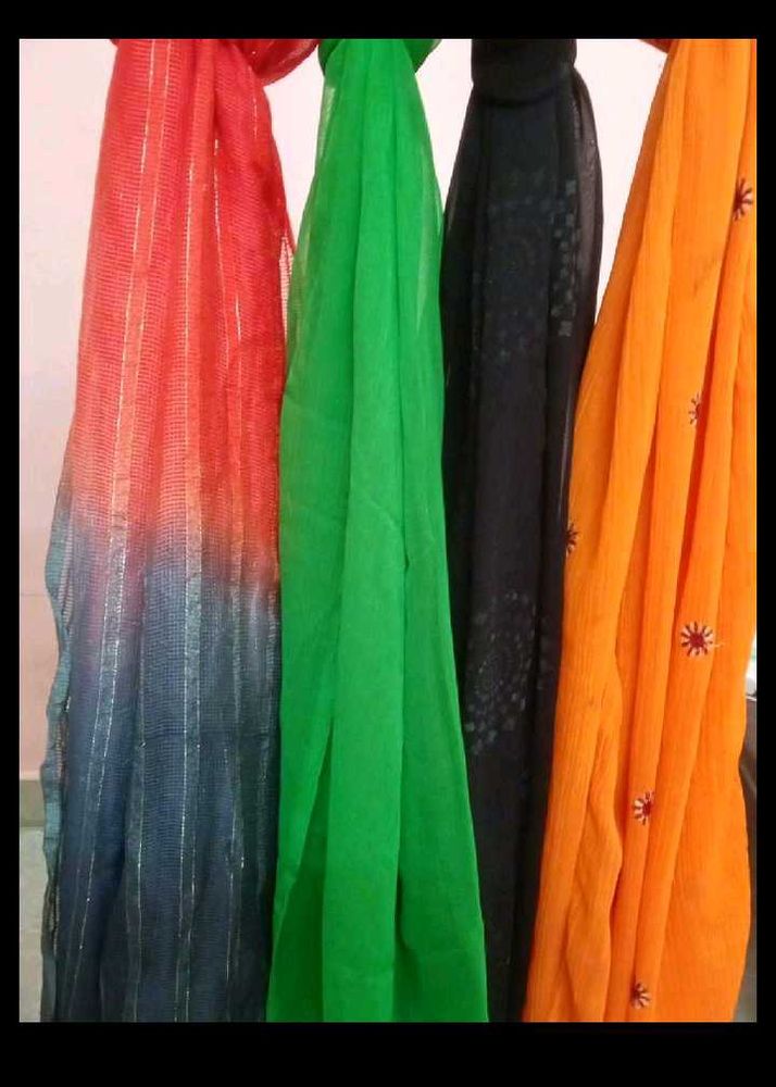 Colorful Women&#39;s Scarves