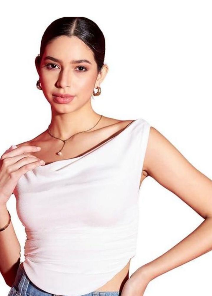 Chic White off Shoulder Top