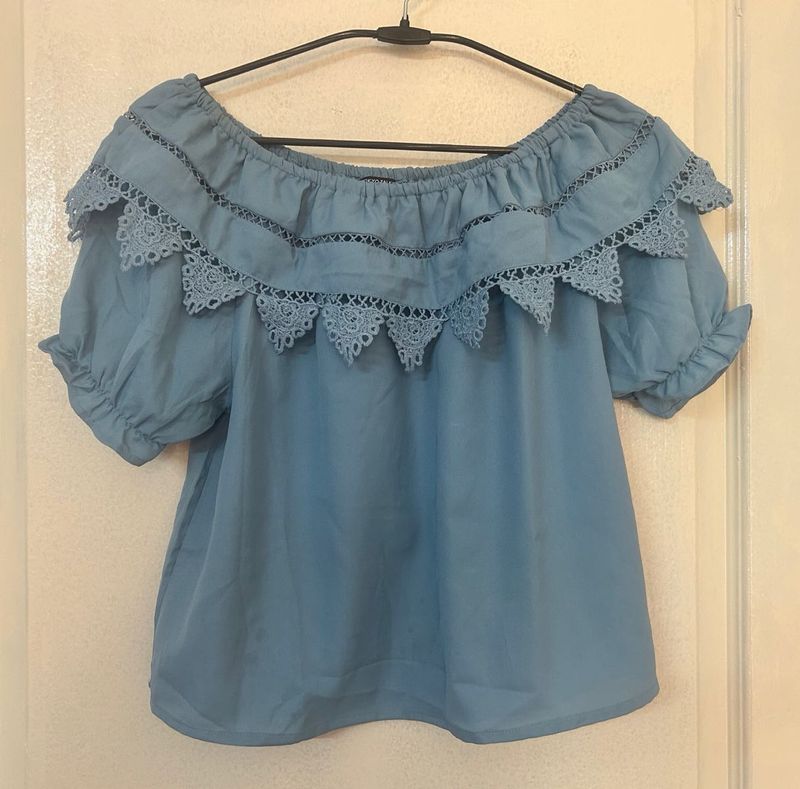 Off-shoulder Lace Top