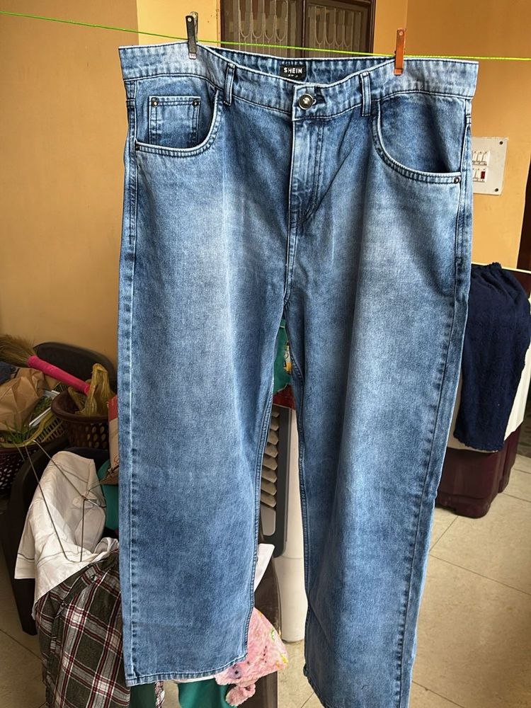 Stylish Light Wash Jeans