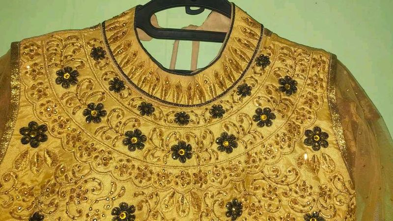 Gold Embroidered Ethnic gown+ 🎁