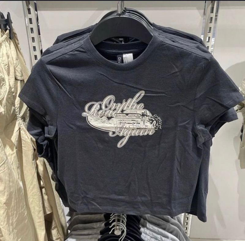 H&amp;M Black Crop Top