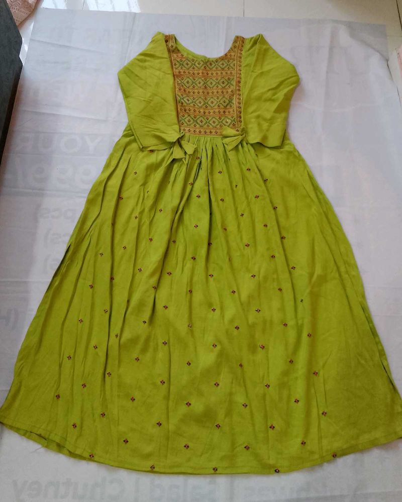 Nayra Cut Kurti