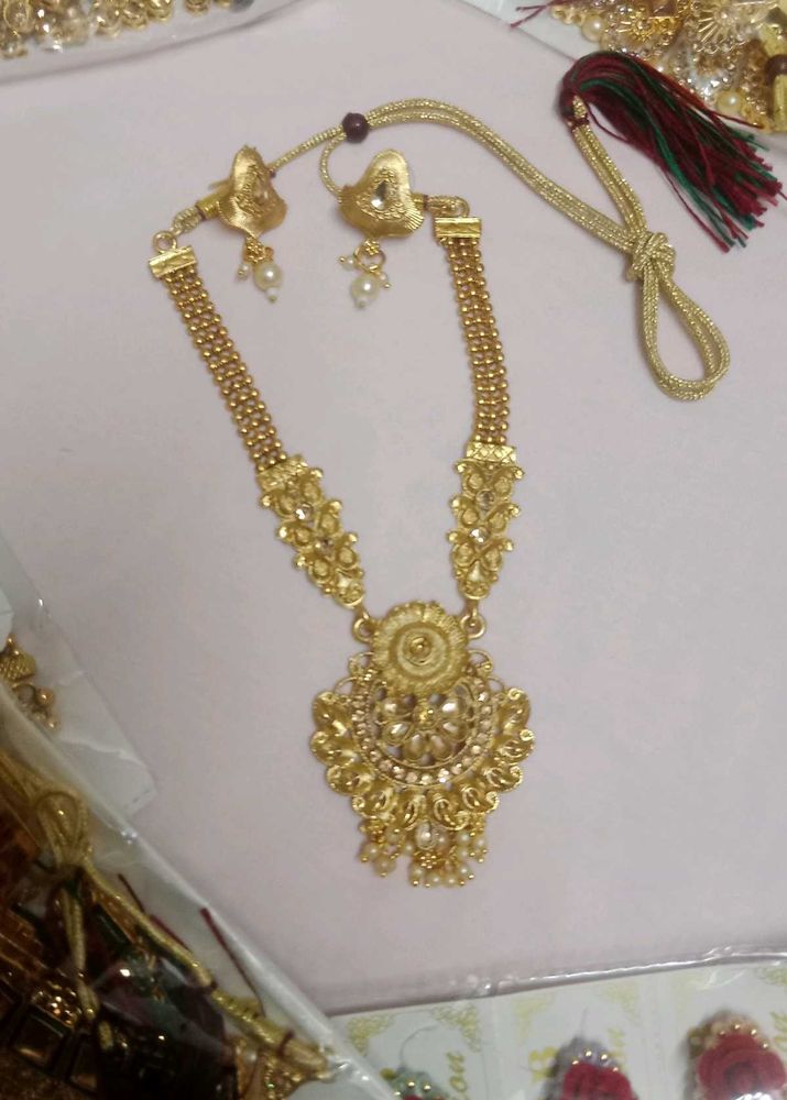 Gold Necklace &amp; Earring Set