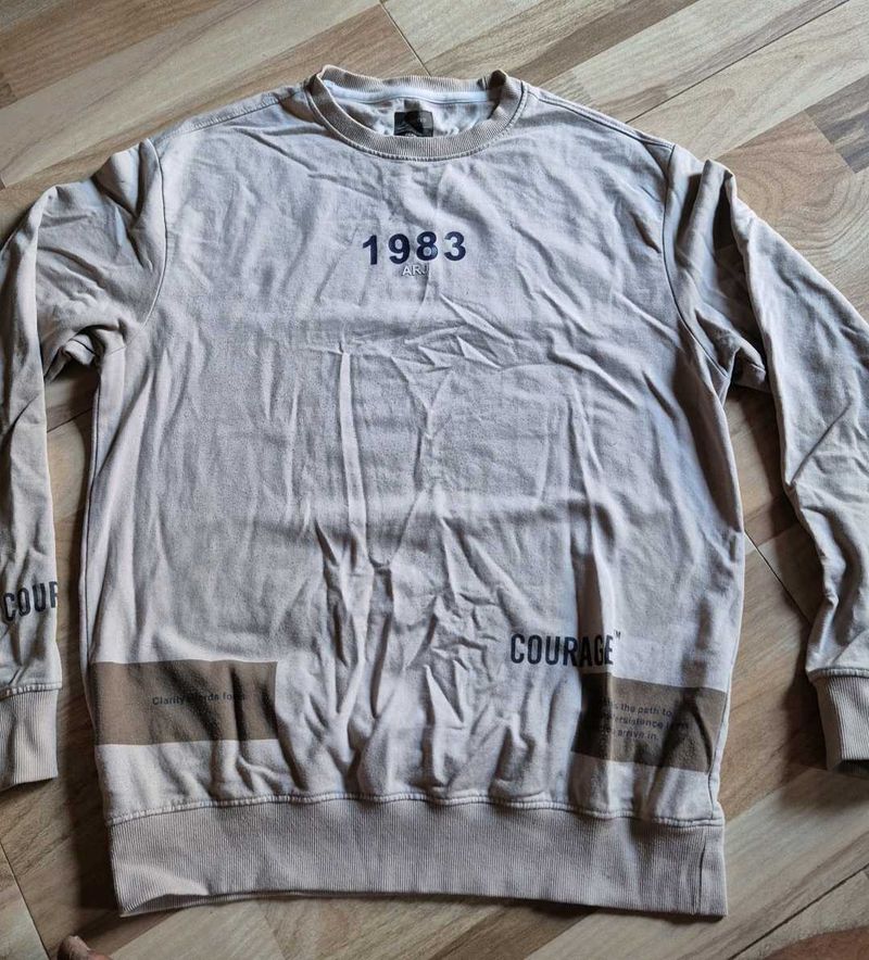 Vintage 1983 Graphic Sweatshirt