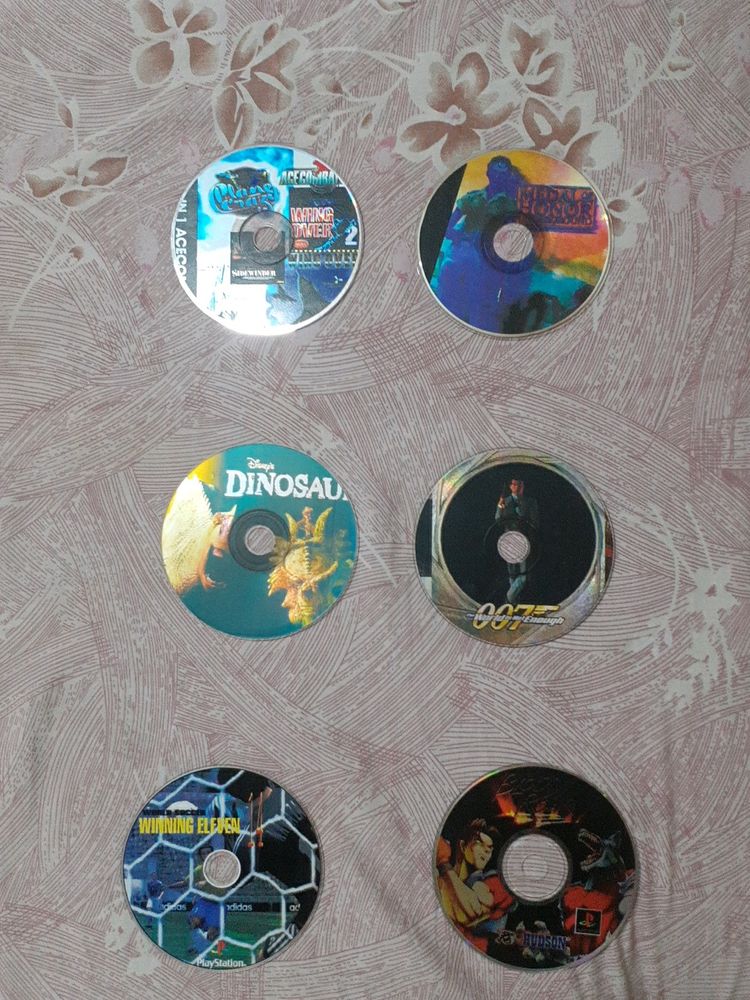 PlayStation 1/PSone Games - Set Of 18 Game CD&#39;s