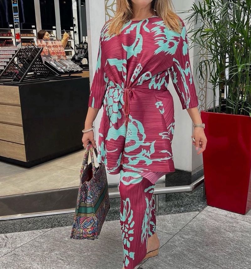 Free Size Maroon And Green Printed Pant Set