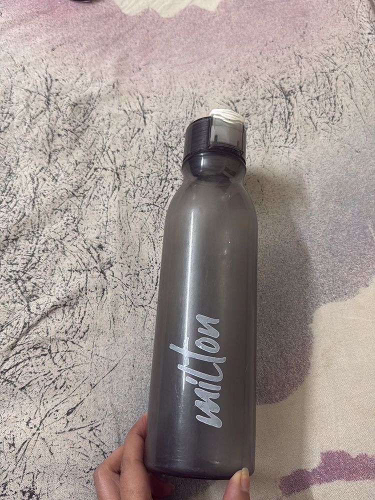 Milton Name Tag Water Bottle