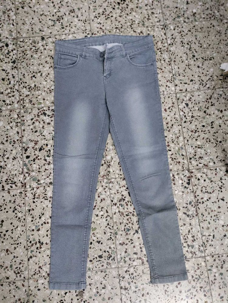 Grey Ankle Length Jeans