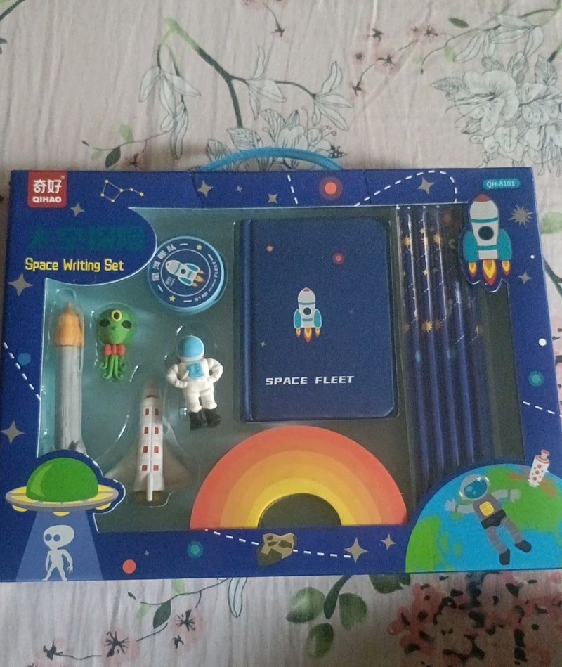 Space Writing Set