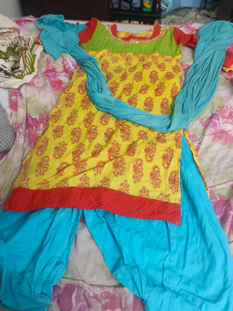Salwar Suit With Duppata