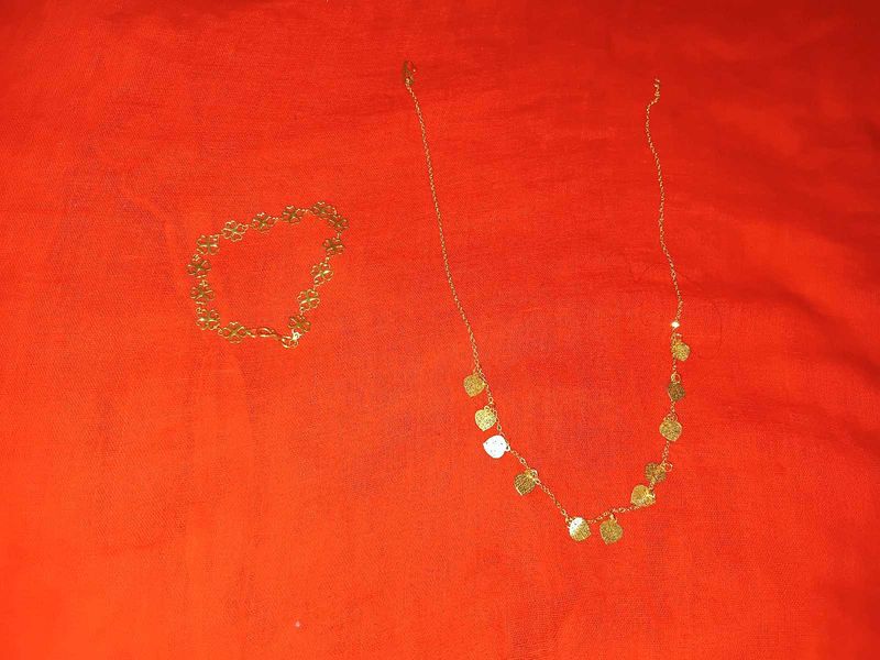 Golden Necklace With Bracelet