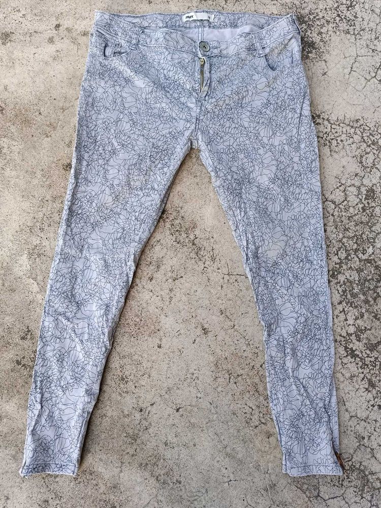 Max Jeans