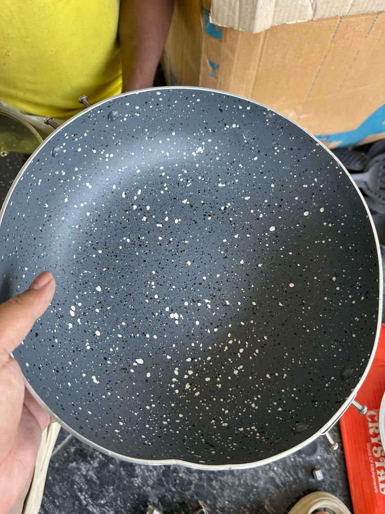 Billion Very Big Kadhai Unused With Handle N Lid