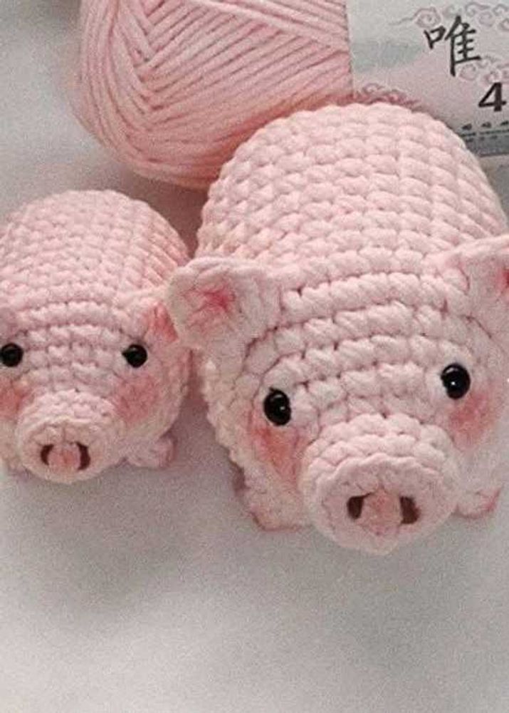 Crochet Cute Piggy Keychain