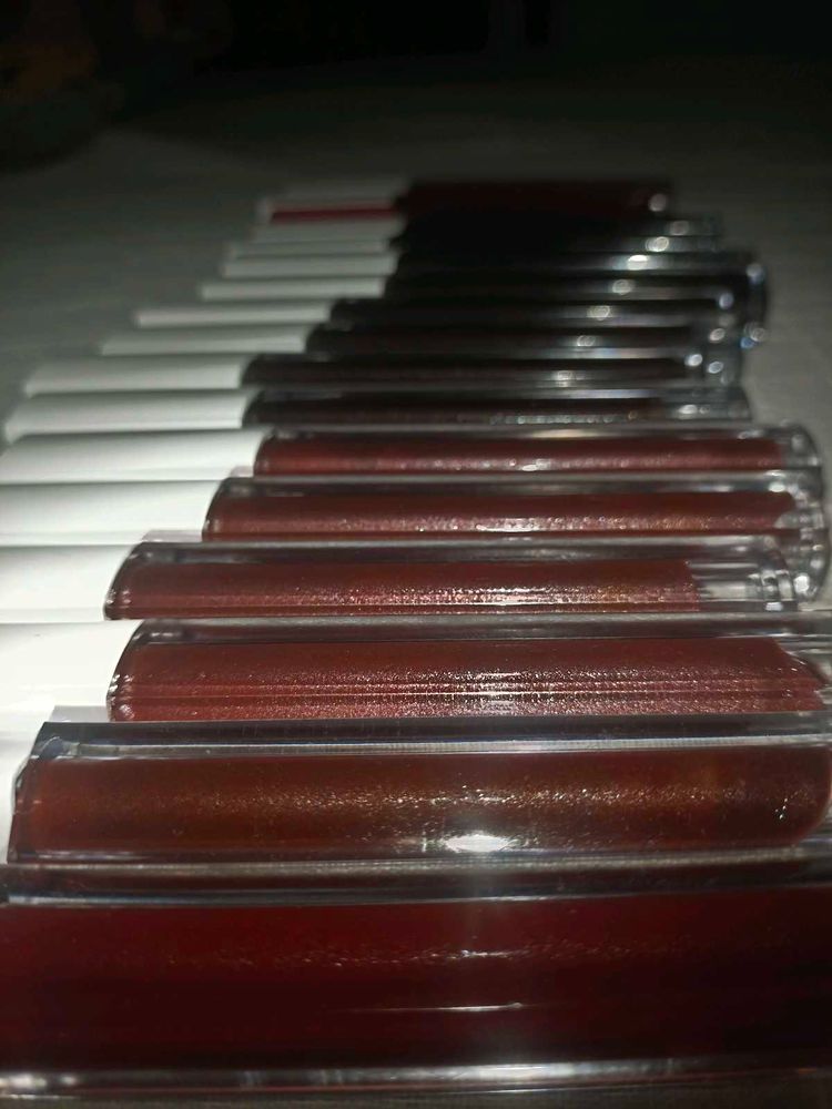 Super Cute, Nourishing Lip Oil