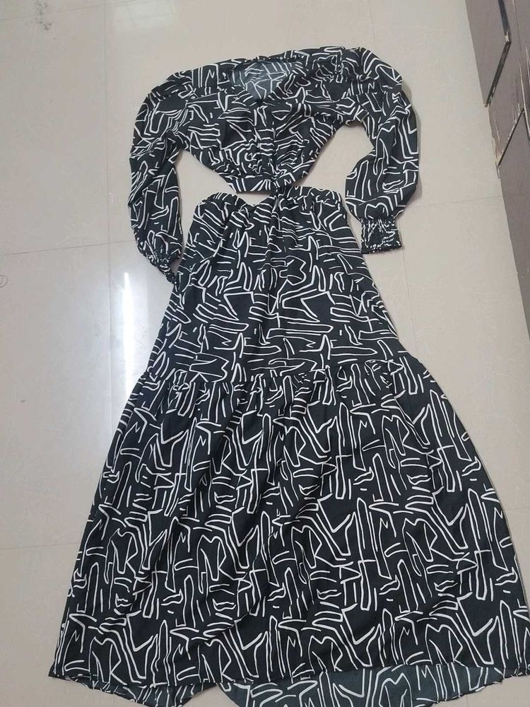 Black Flowy Dress With A Nice Cutout
