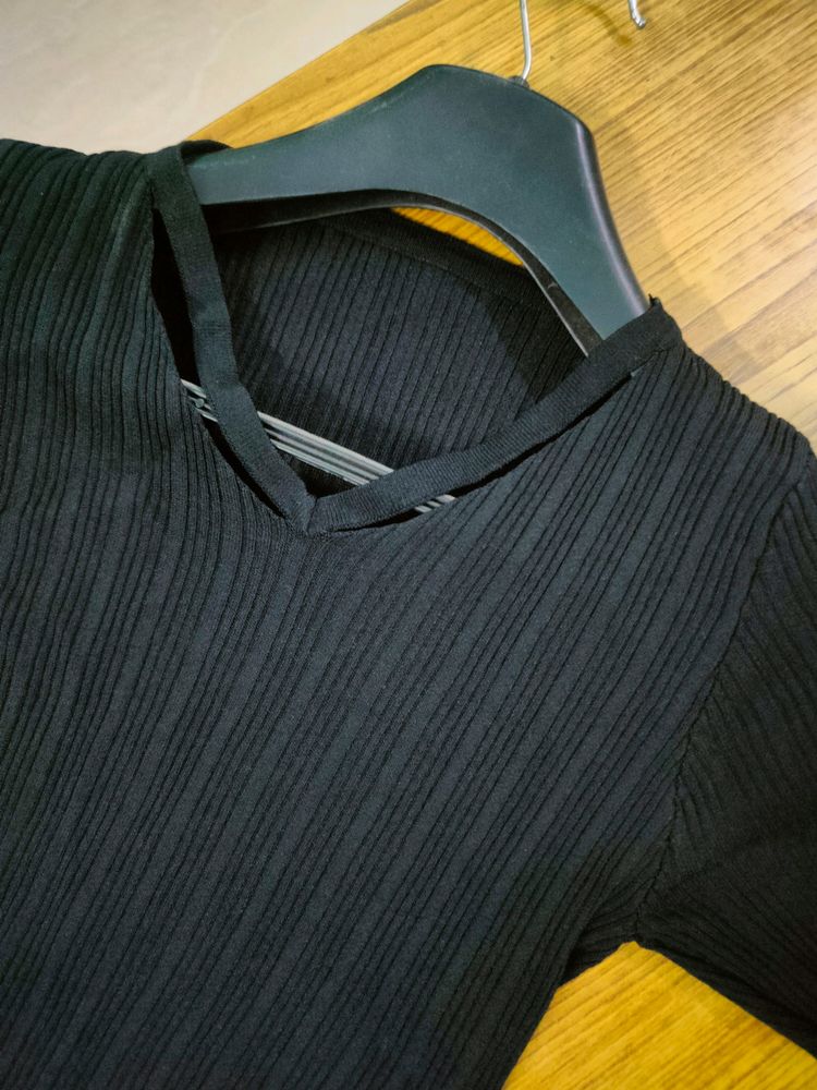 Korean Black Top