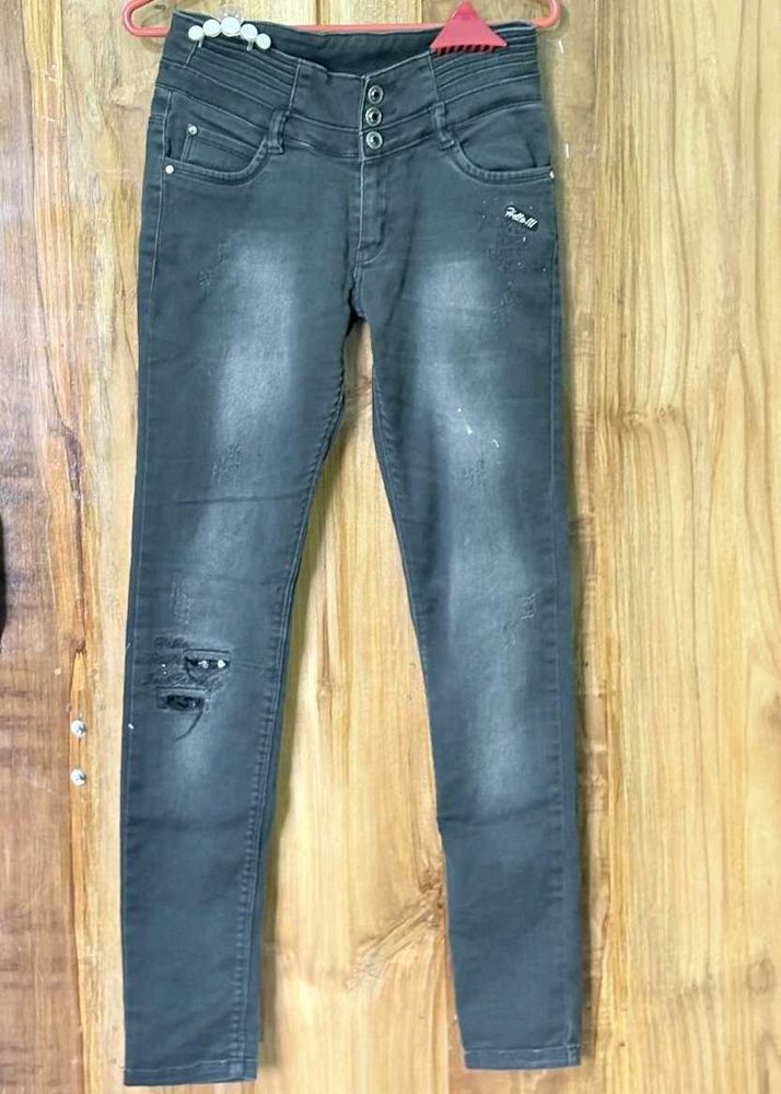 Distressed High-Waisted Skinny Jeans