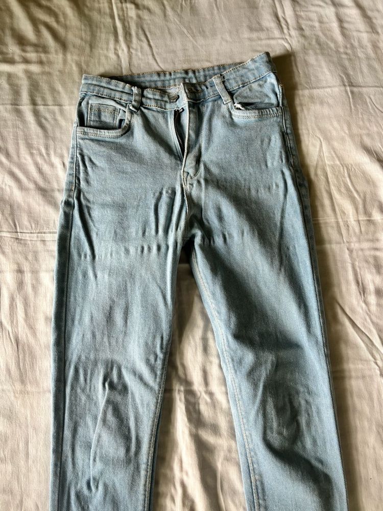 BLUE SKINNY JEANS