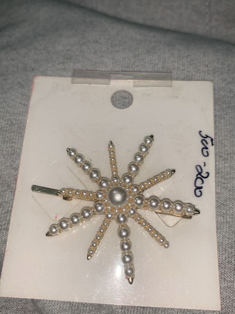 Pearl Star Hair Clip