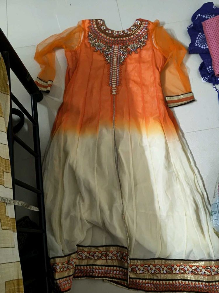 Beautiful Used Long Kurti,dont Know Material Exact