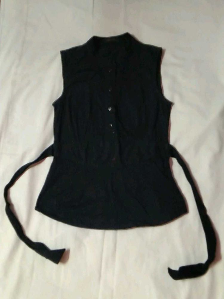 Black Sleeveless Tie-Waist Top