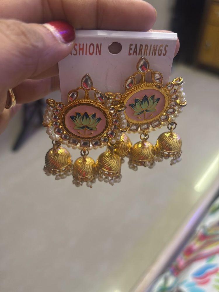 bright gold jhumka