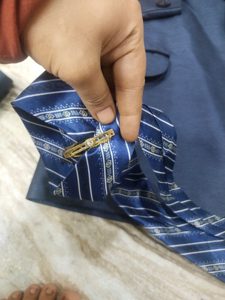 Nice And Very Pretty Bleser Suit Pent Blezser Tie