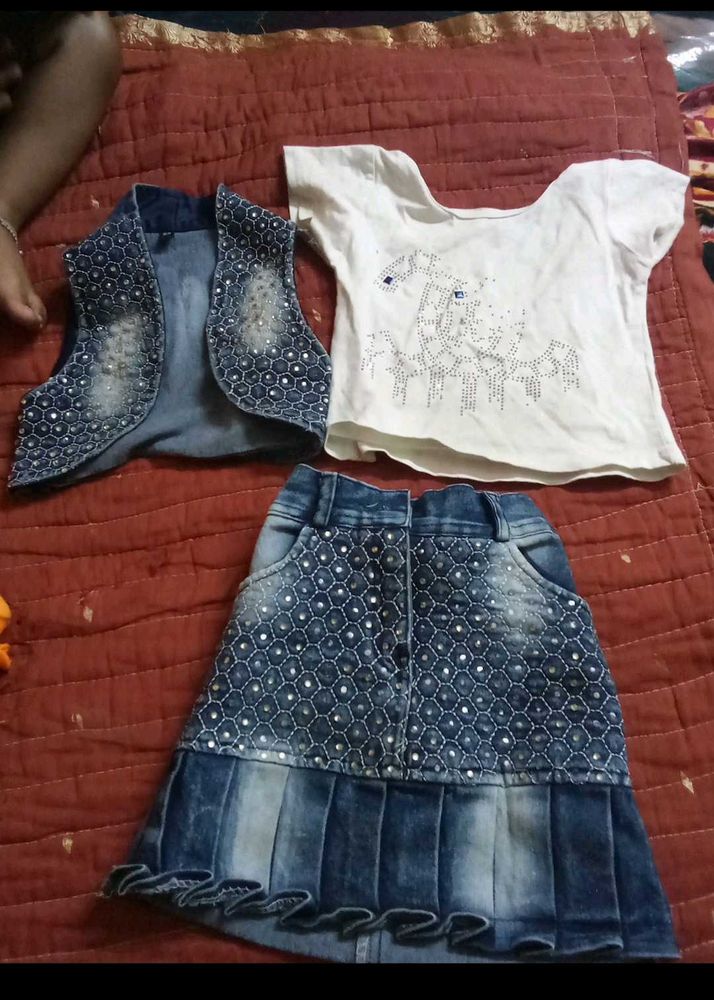 Girls&#39; Denim Skirt Set