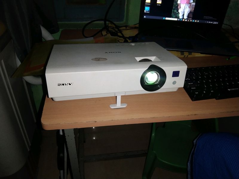 📽️ 📽️ Sony Projector 📽️📽️