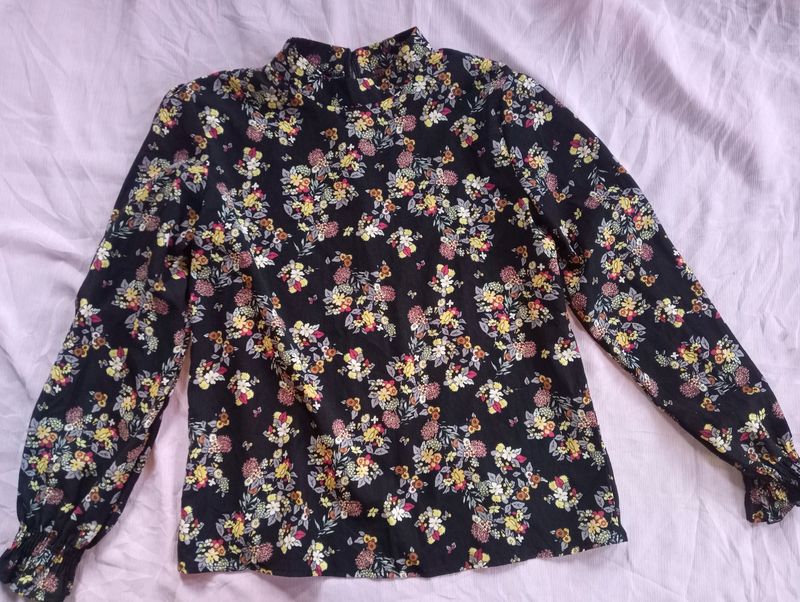 Women&#39;s Floral Top