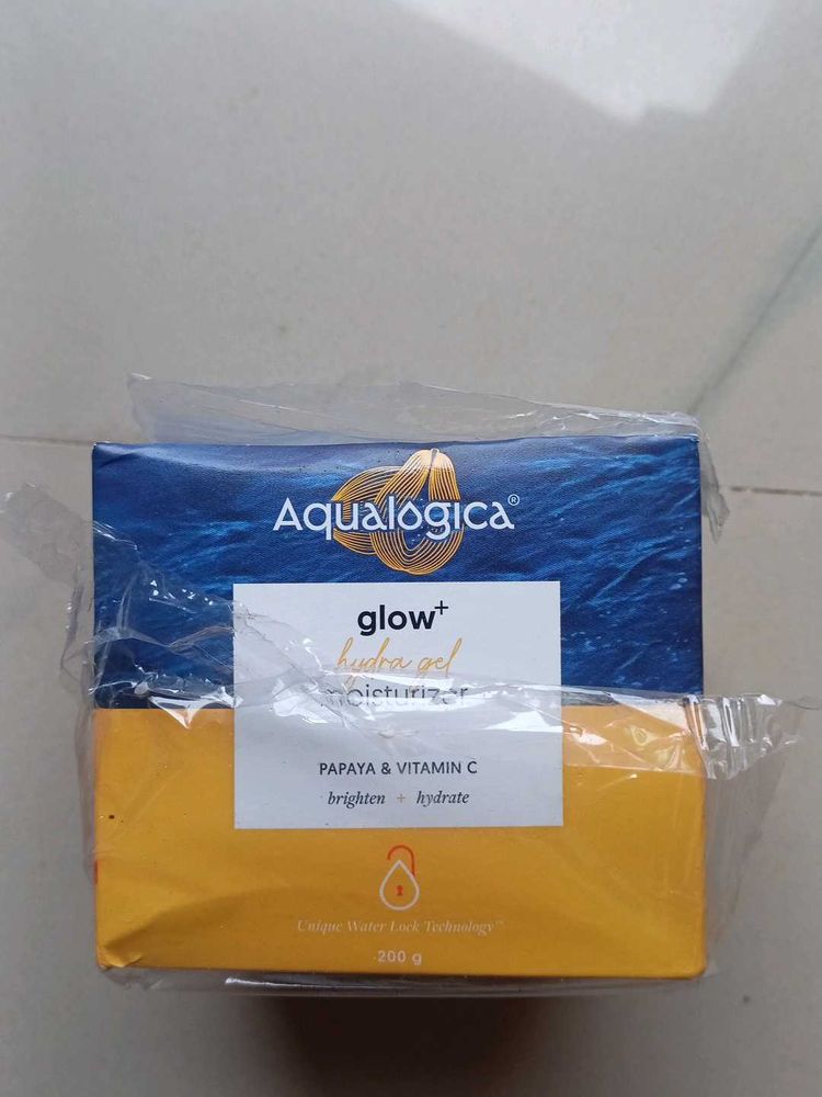 Aqualogica Golw+ Hydra Gel Moisturizer