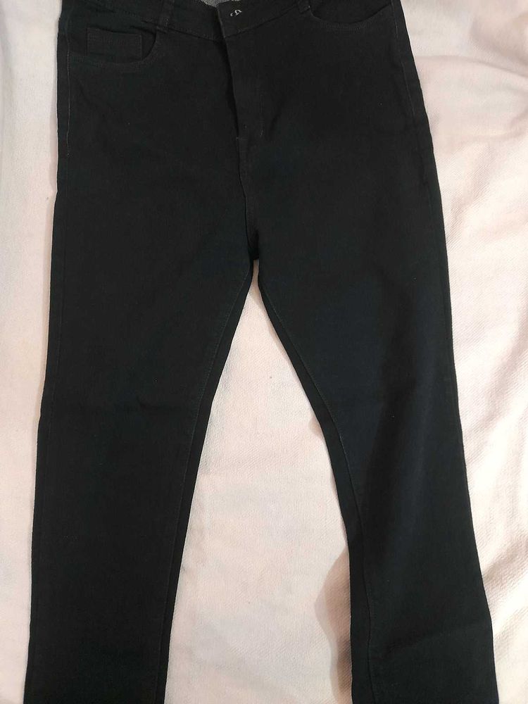 Black High-Waisted Jeans